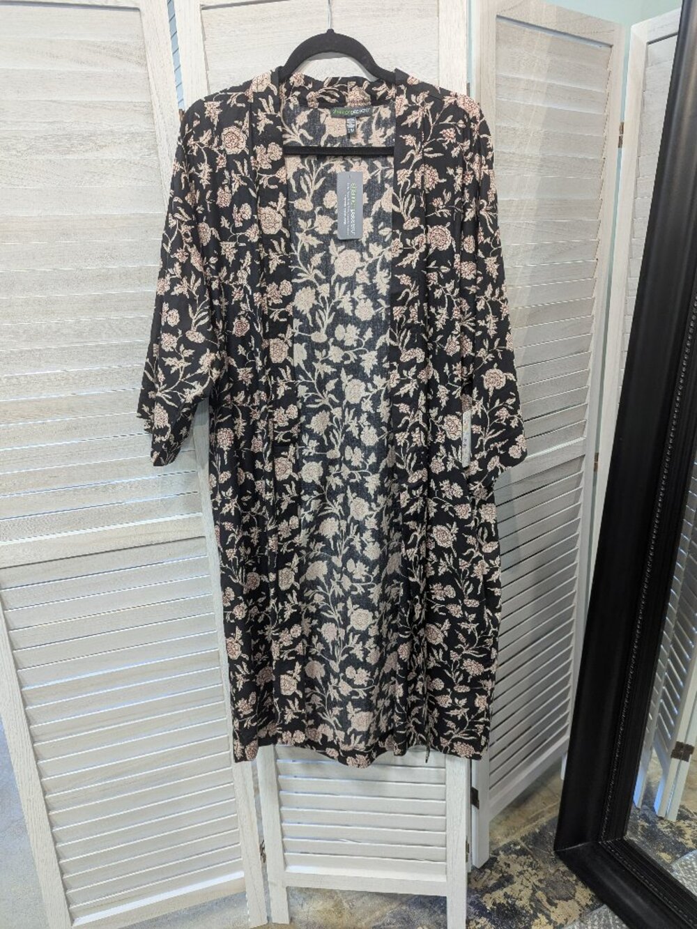Shannon Passero Adley Kimono NWT